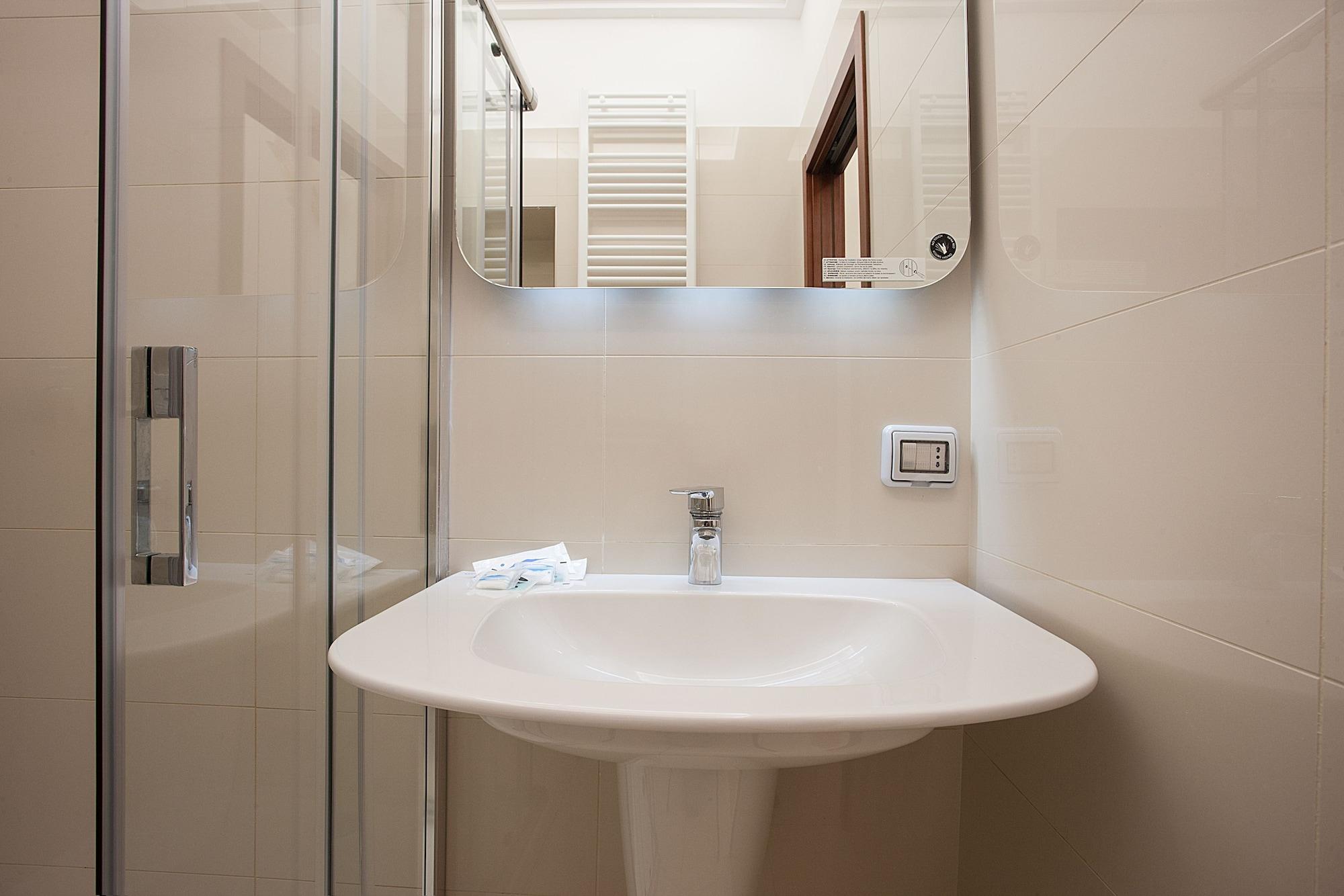 Basics Hotel Del Golfo