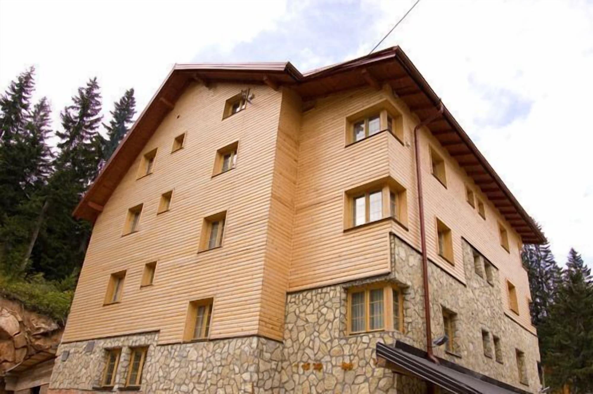 Vista Exterior Hotel Snješko