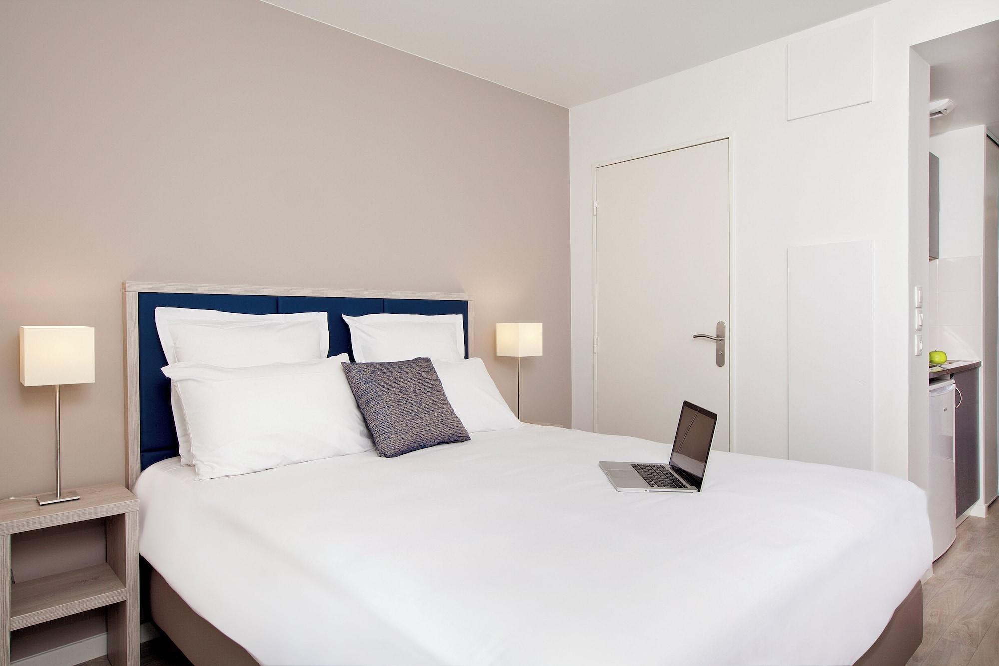 Varios Sejours & Affaires Paris Davout