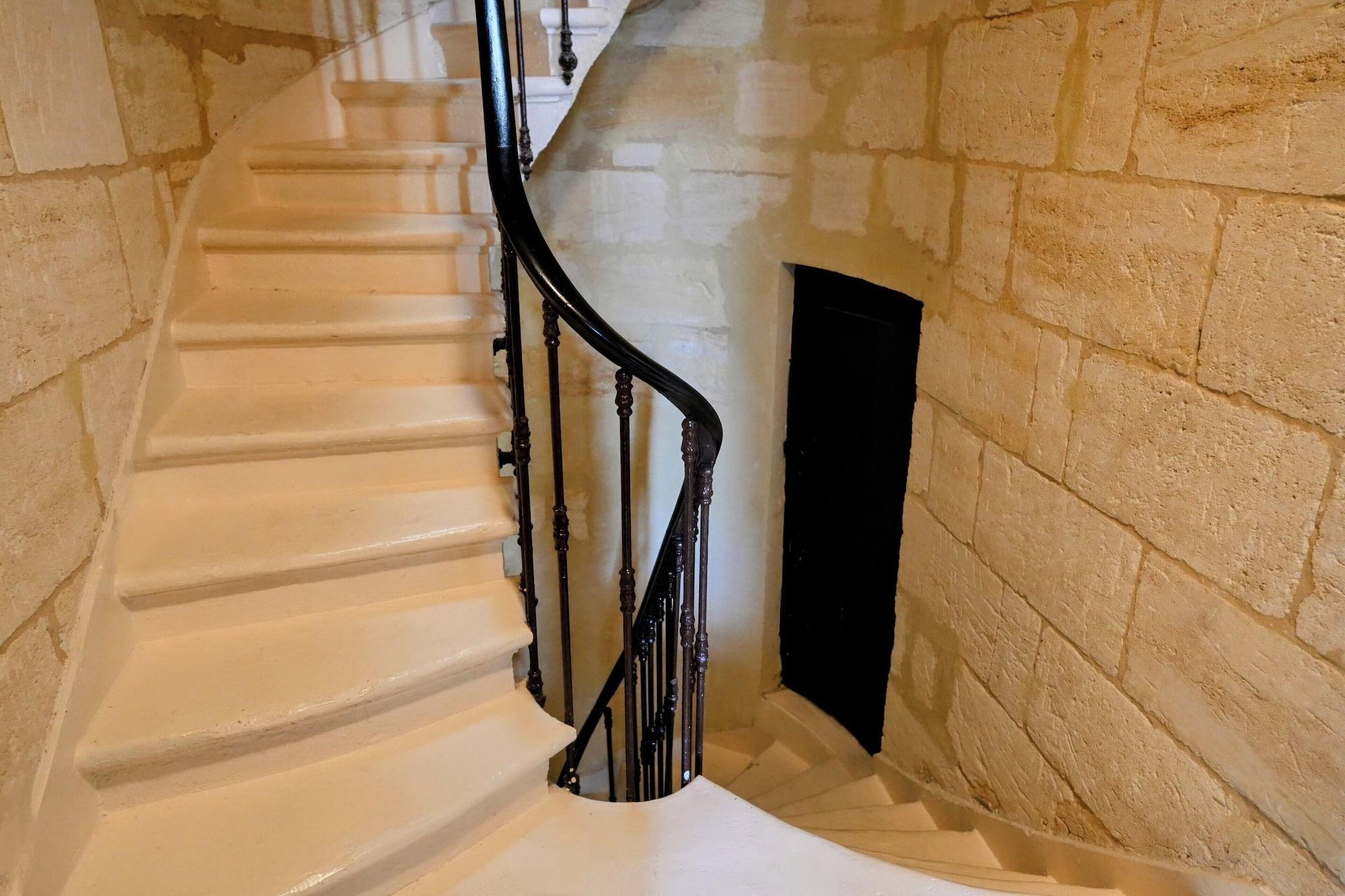 Varios Au cœur de Bordeaux B&B