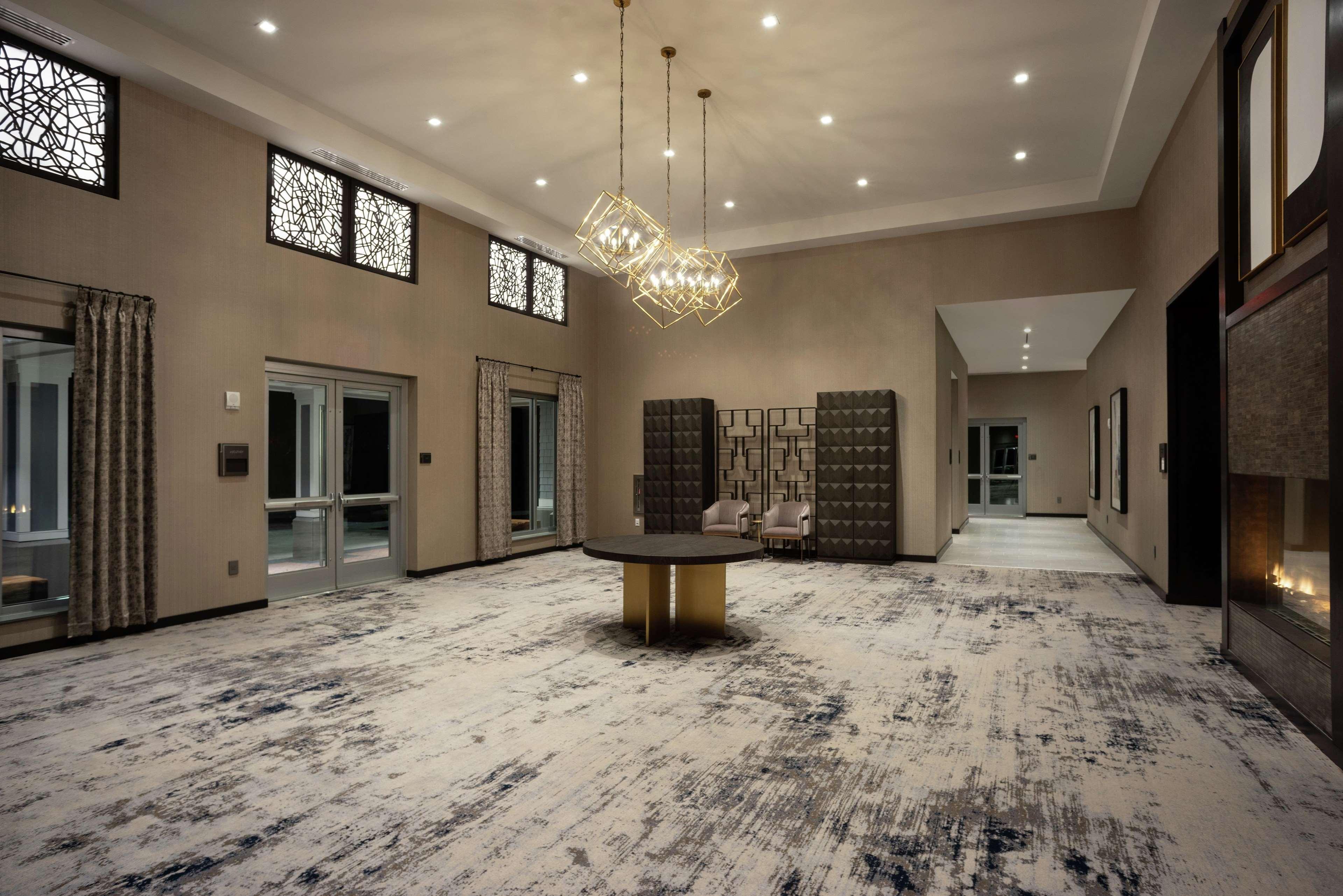 Vista Lobby Hilton Garden Inn Hanover Lebanon