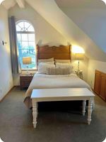 Alquiler Vacacional - Country Green Bluff Carriage House with fire pit and pickleball, north Spokane