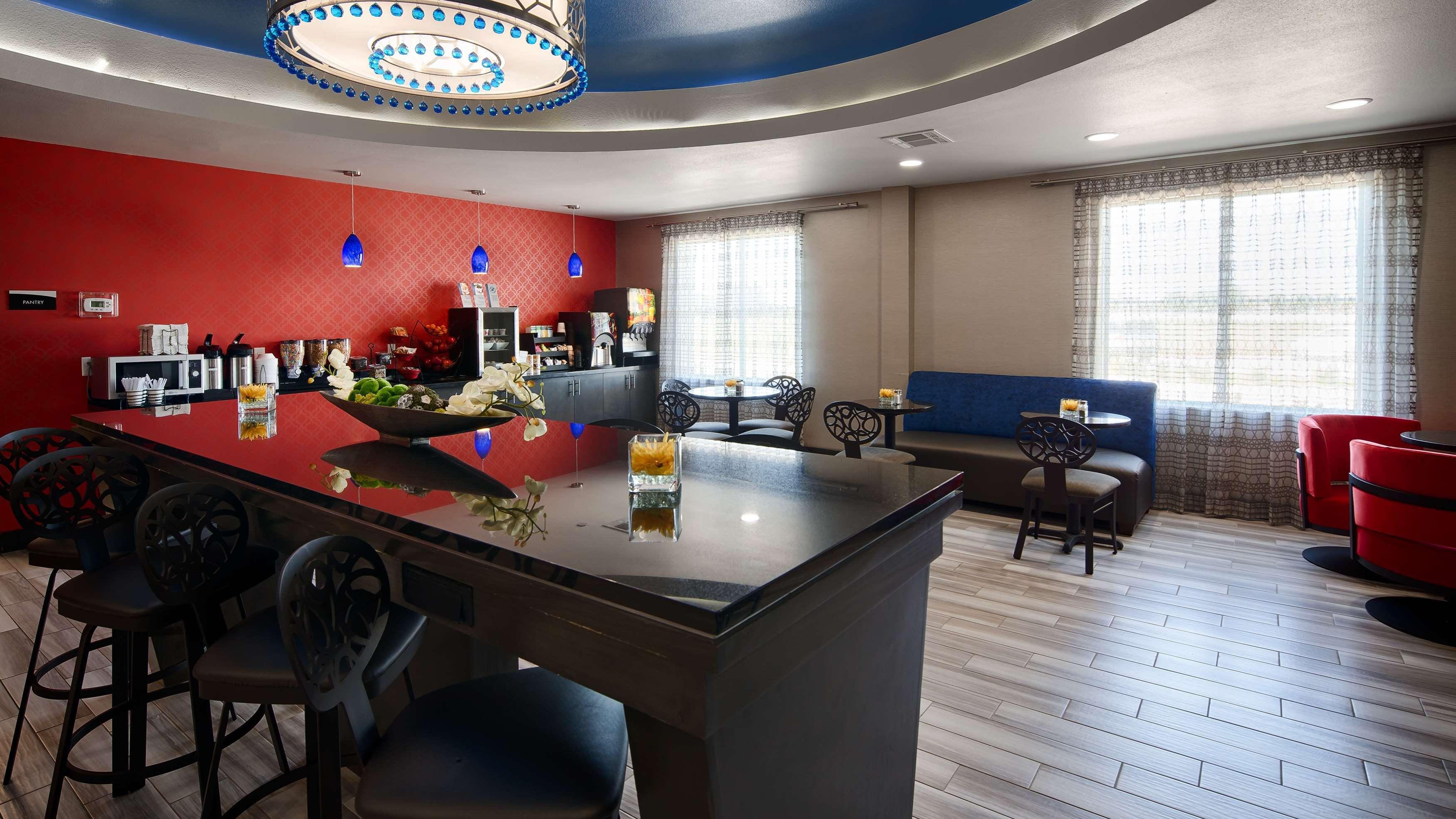 Restaurant Best Western Plus Tech Medical Center Inn