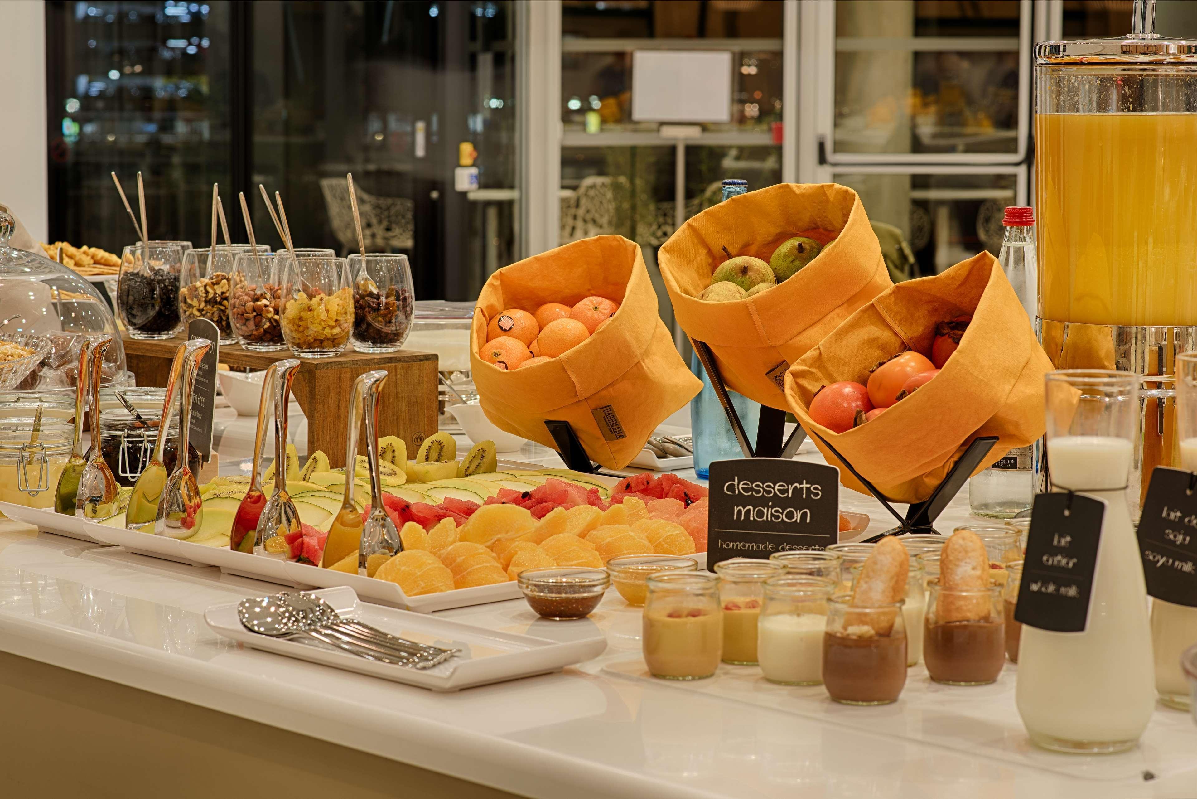 Bar/Salón NH Toulouse Airport