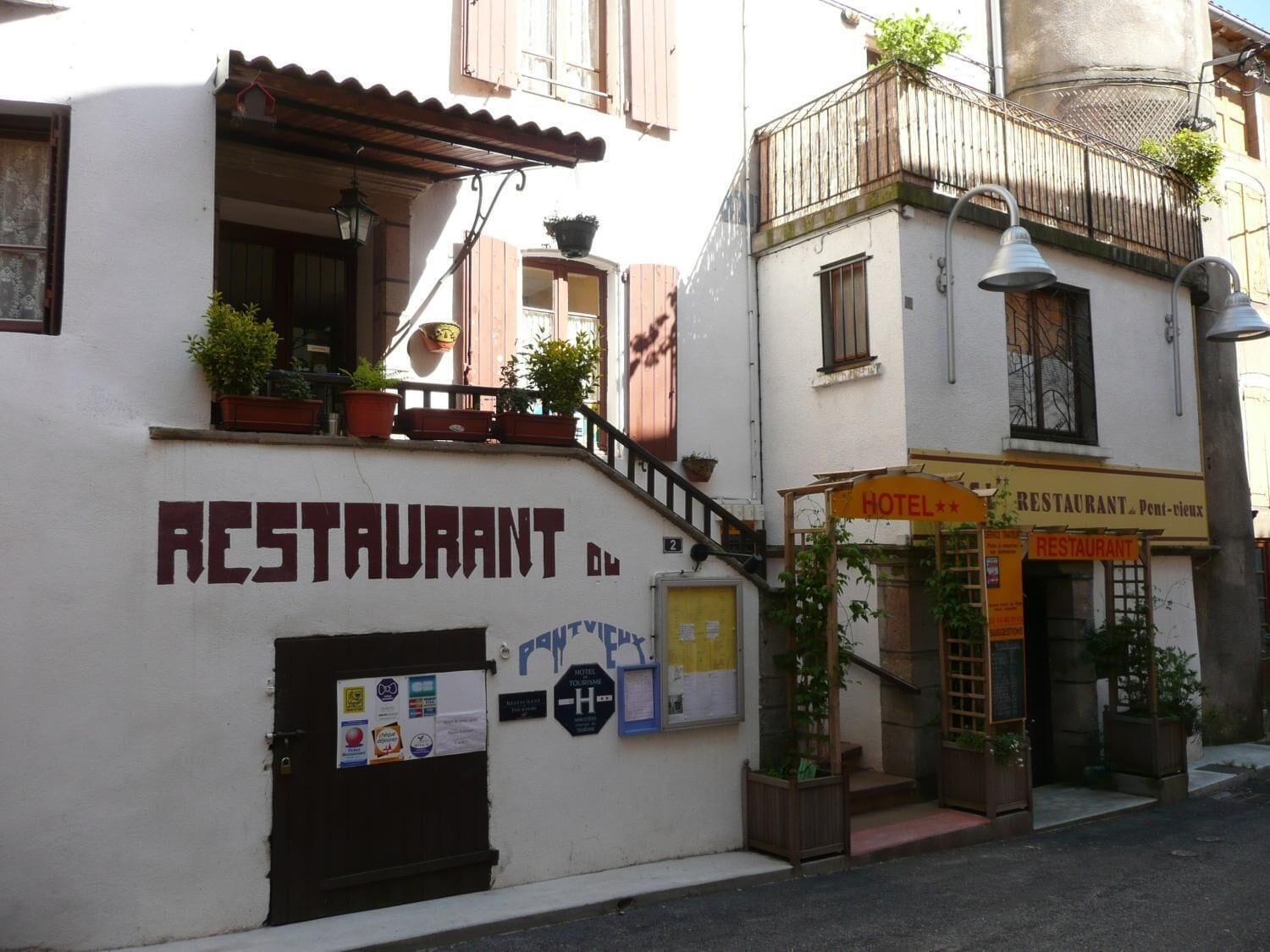 Vista Exterior Hôtel Restaurant Du Pont Vieux