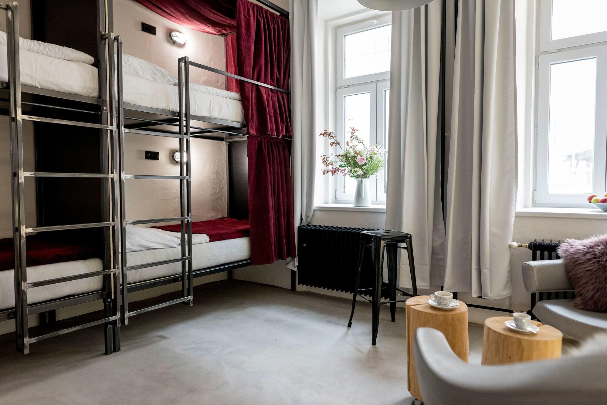 Habitación Wake Up Wellness Hostel