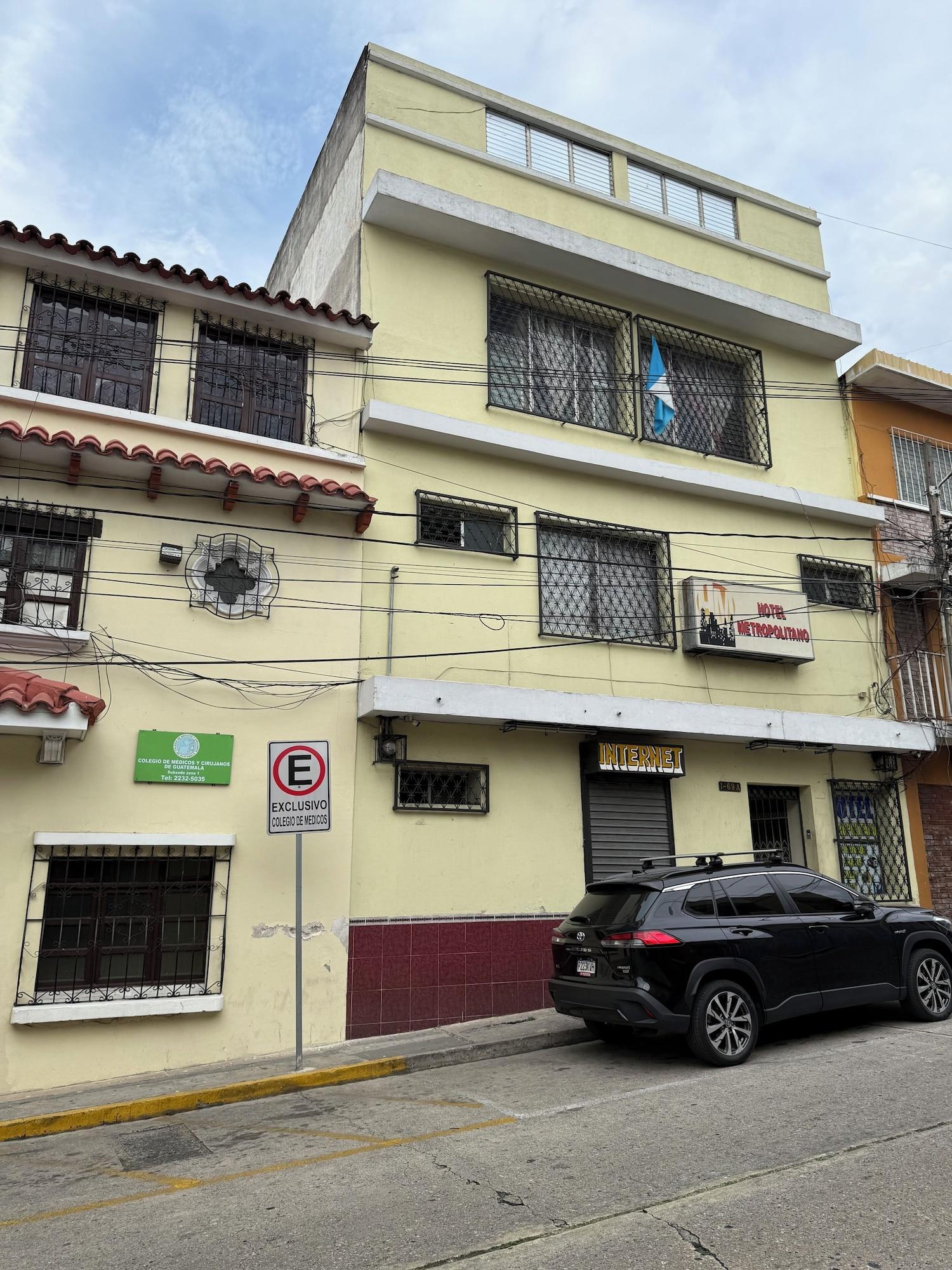 Vista Exterior Hotel Metropolitano