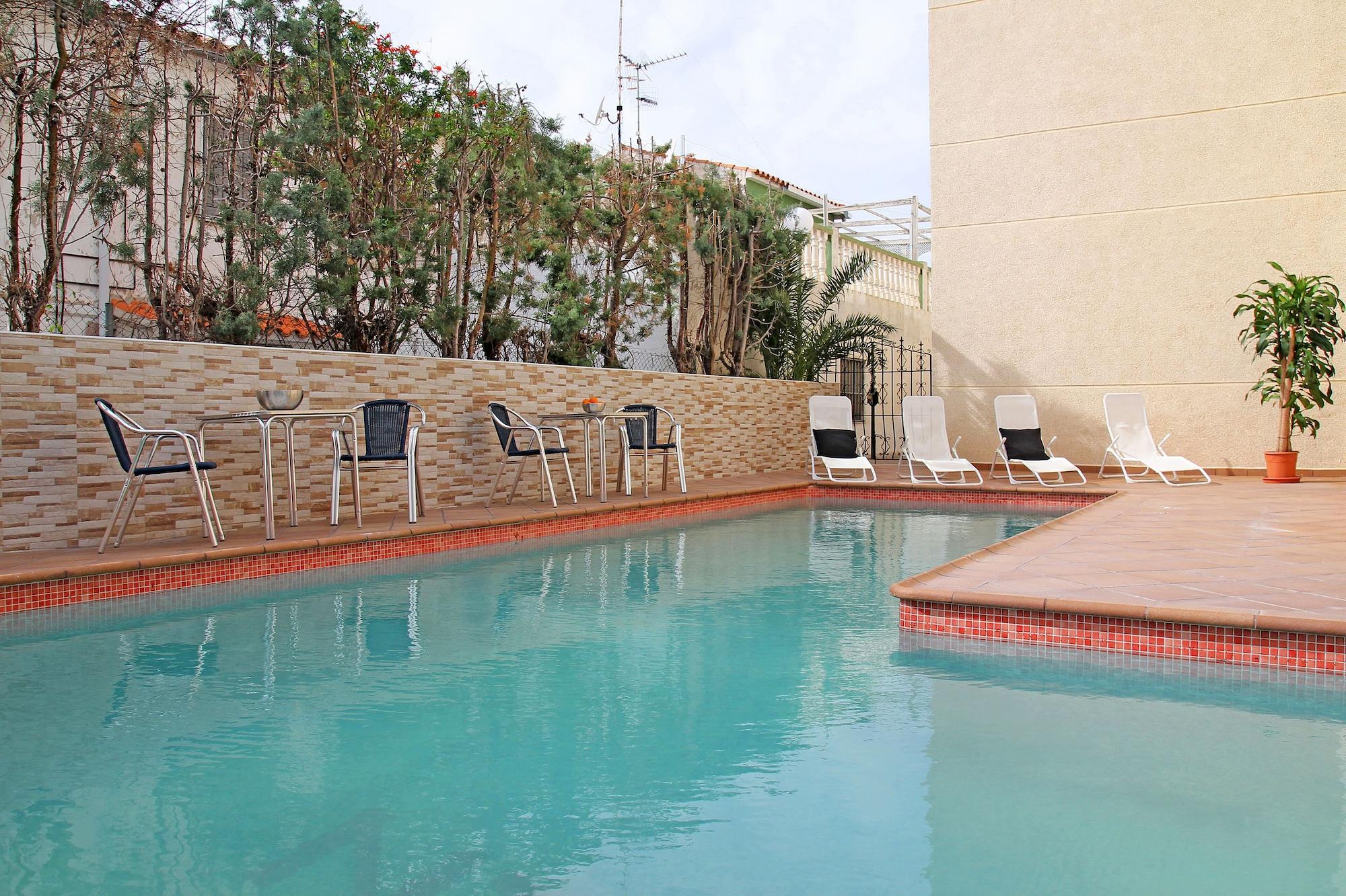 Varios Apartamentos Doña Carmen 3000