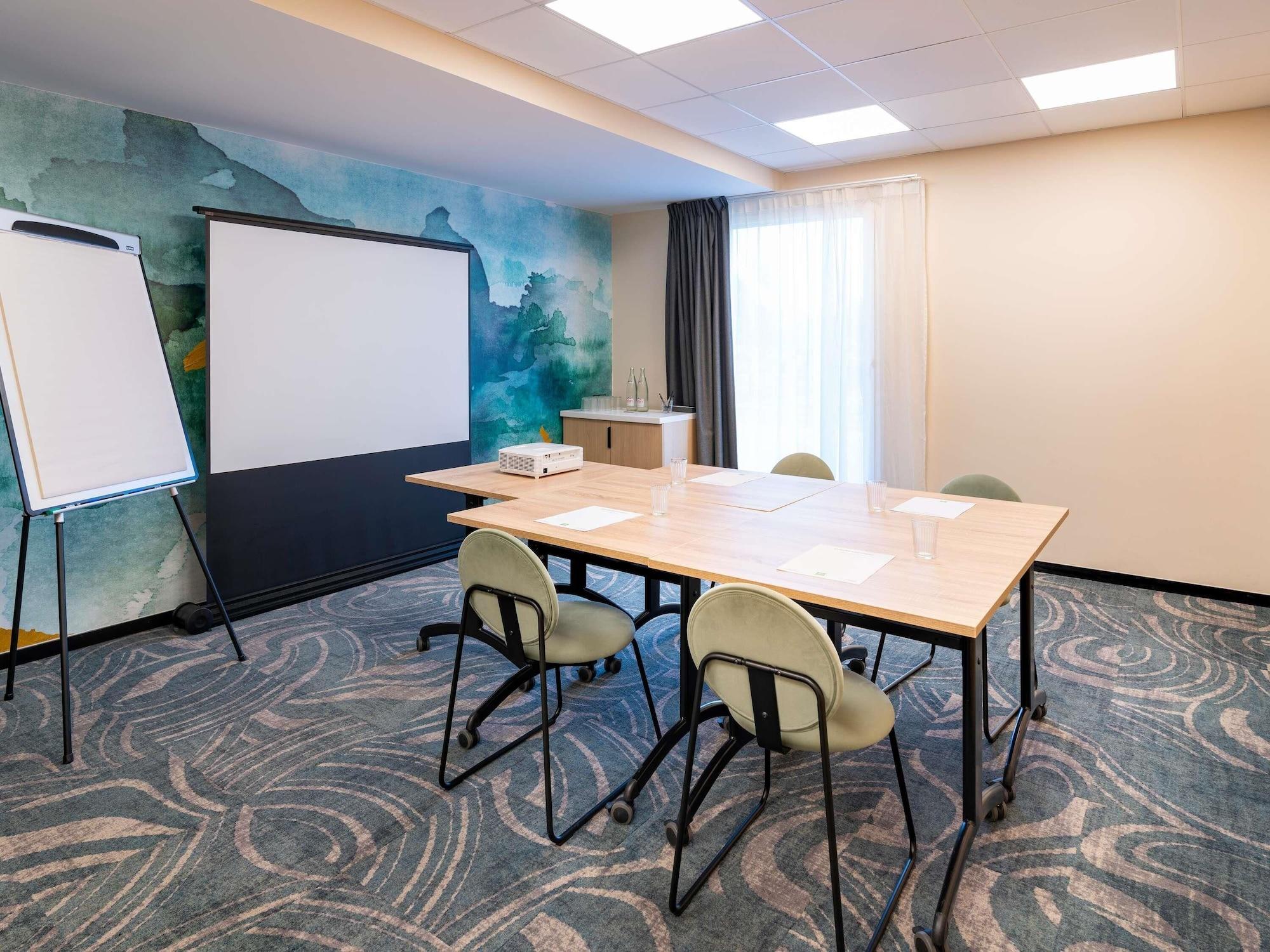 Sala de Reuniones Ibis Styles Miramas - Provence
