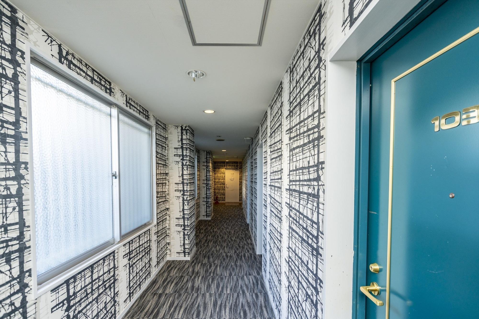 Varios Asuka Hotel