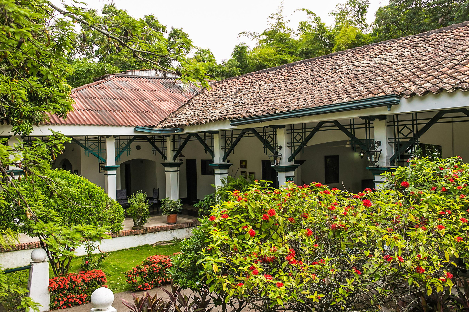 Vista Exterior Hotel Matamundo