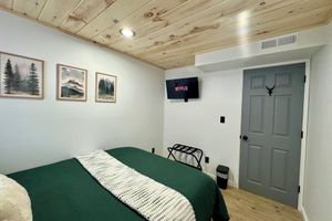 Renta temporal - The Mont Haus- WOOD FIRED SAUNA - Minutes to Mt. Snow and Stratton!