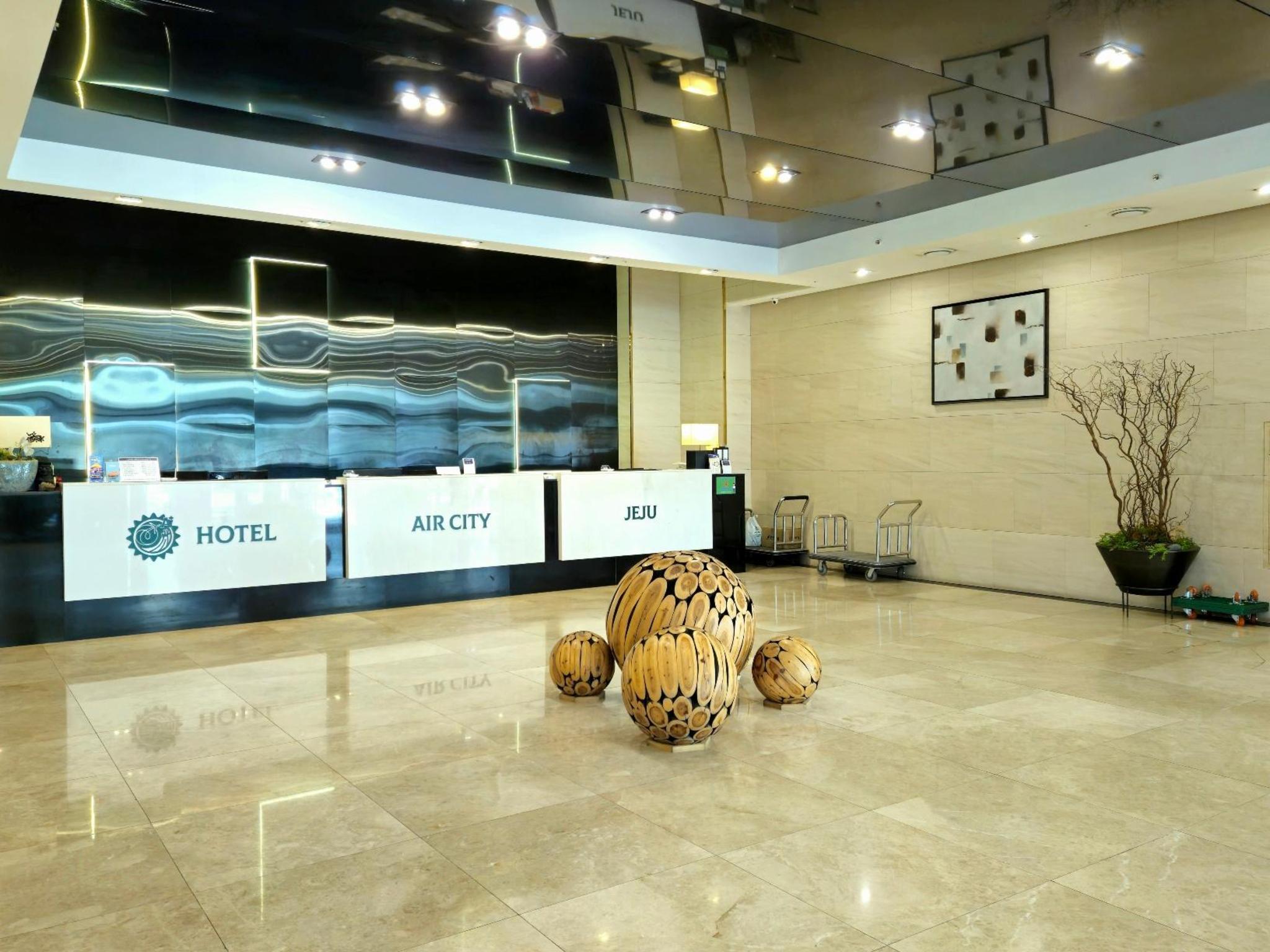 Vista Lobby Hotel Air City Jeju