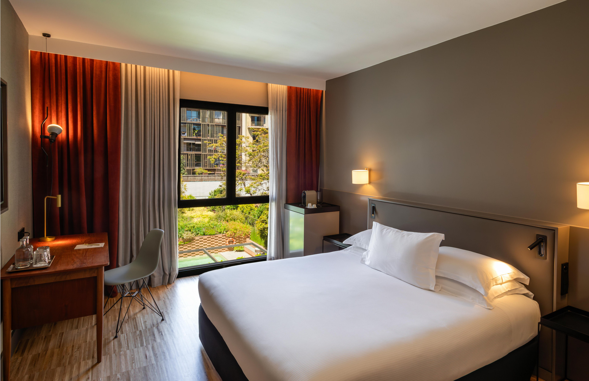 Habitación Alexandra Barcelona Hotel, Curio Collection by Hilton