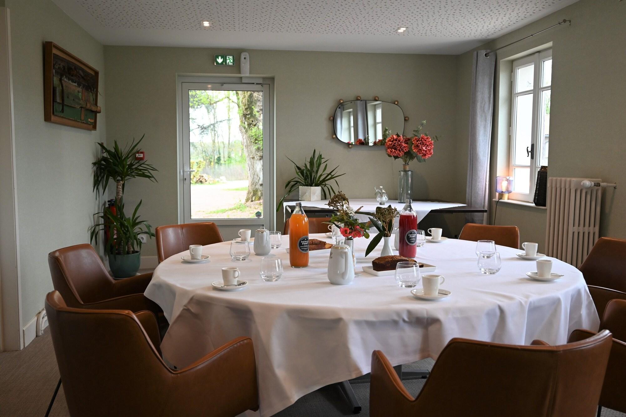 Sala de Reuniones Hôtel Restaurant Gastronomique La Huchette