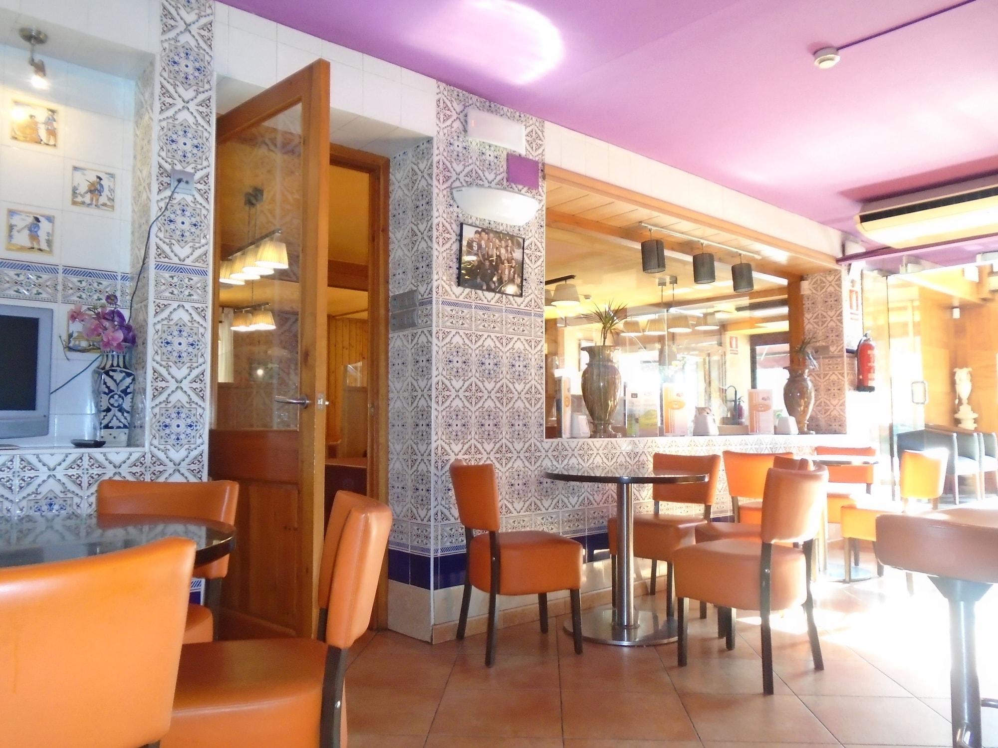 Bar/Salón Hostal Fonda Galicia