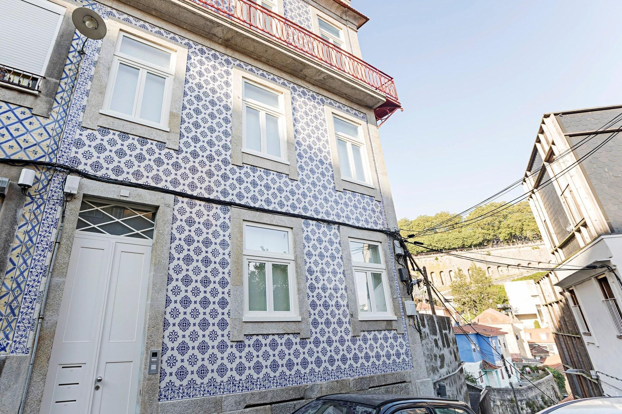 Vista Exterior Monte dos Judeus 26 by LovelyStay