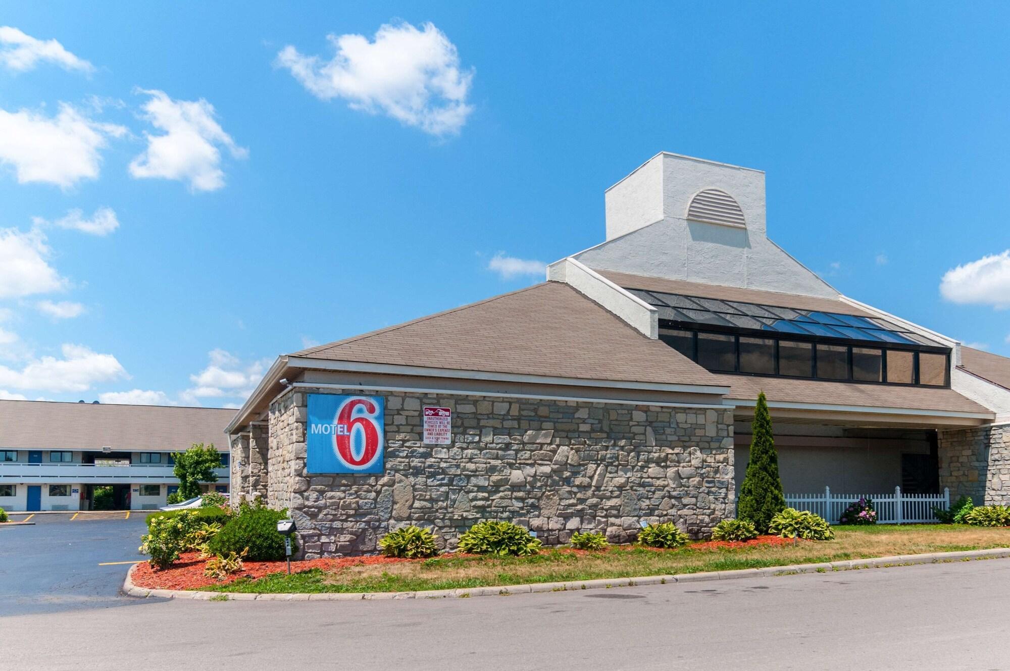 Varios Motel 6 Southgate, MI - Detroit