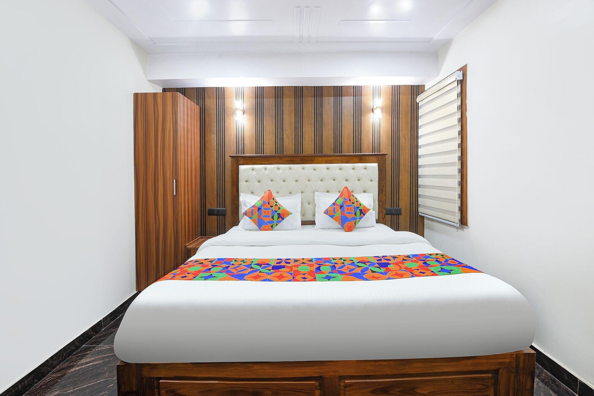 Habitación Fabhotel Four Season