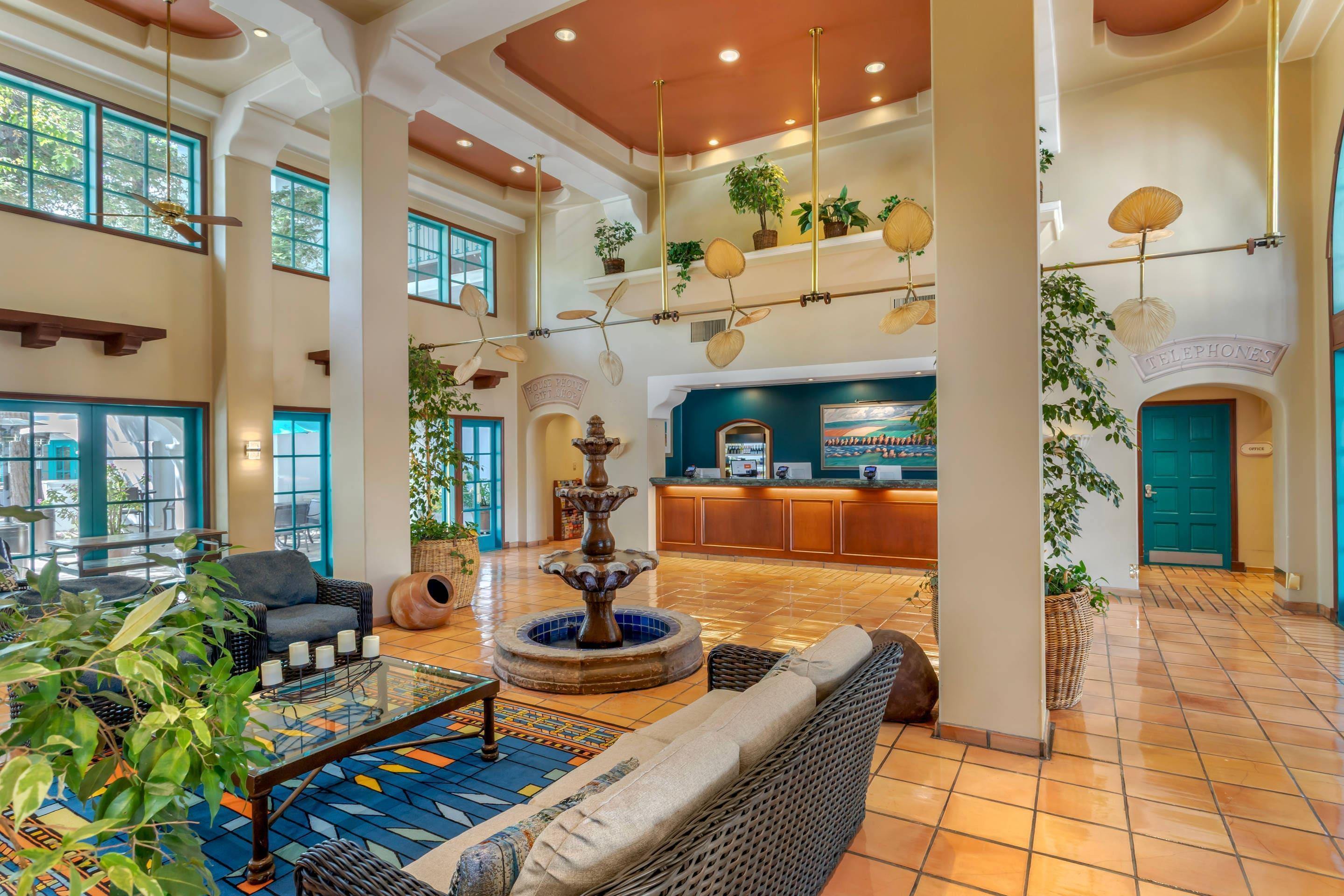 Vista Lobby Quality Suites Downtown San Luis Obispo