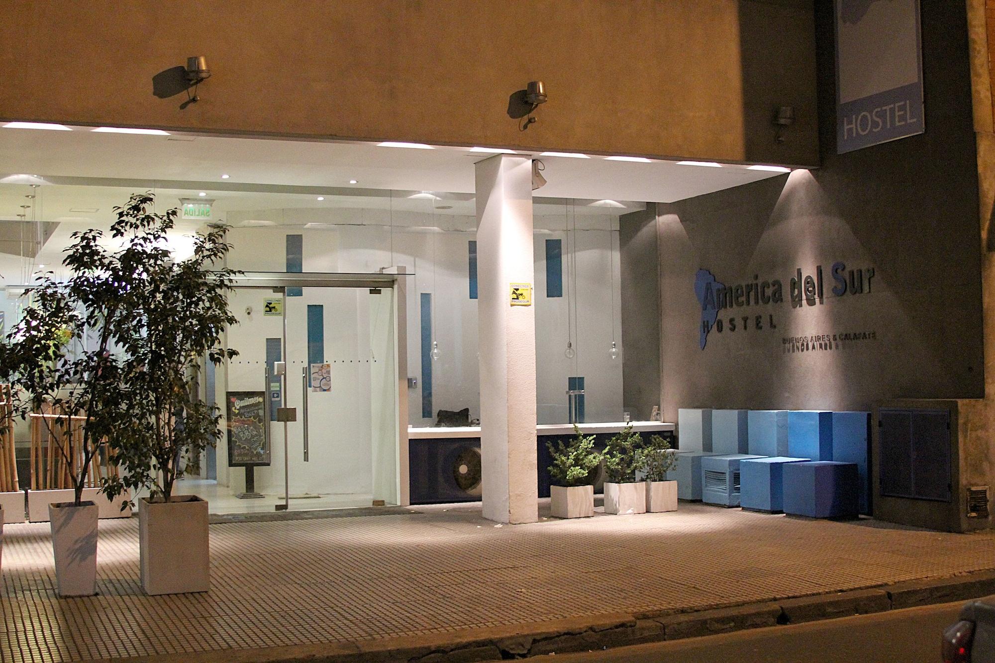 Vista Exterior America del Sur Hostel Buenos Aires