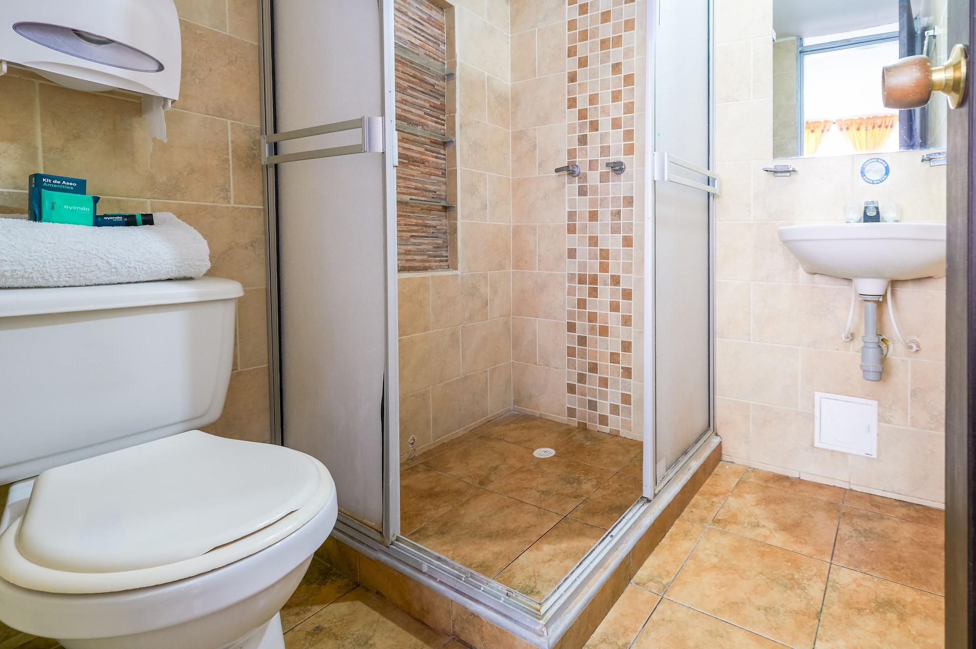 Equipamiento de Habitación Hotel Bolivariano JR Ibague