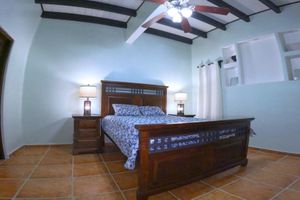Alquiler Vacacional - Mermaid’s Hideaway—2 bedroom, 2 bath
800 feet from world renowned West Bay Beach