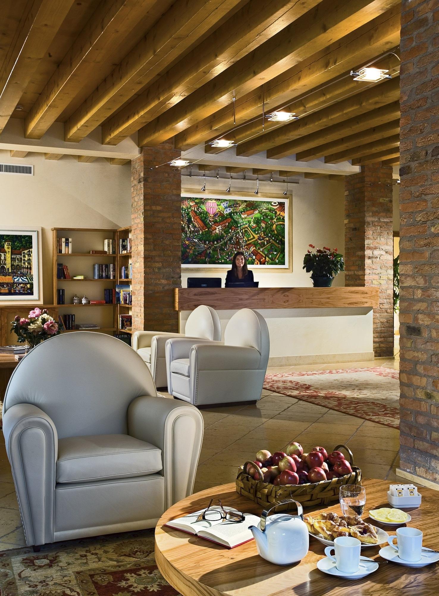 Vista Lobby Ca' Mura' Hotel