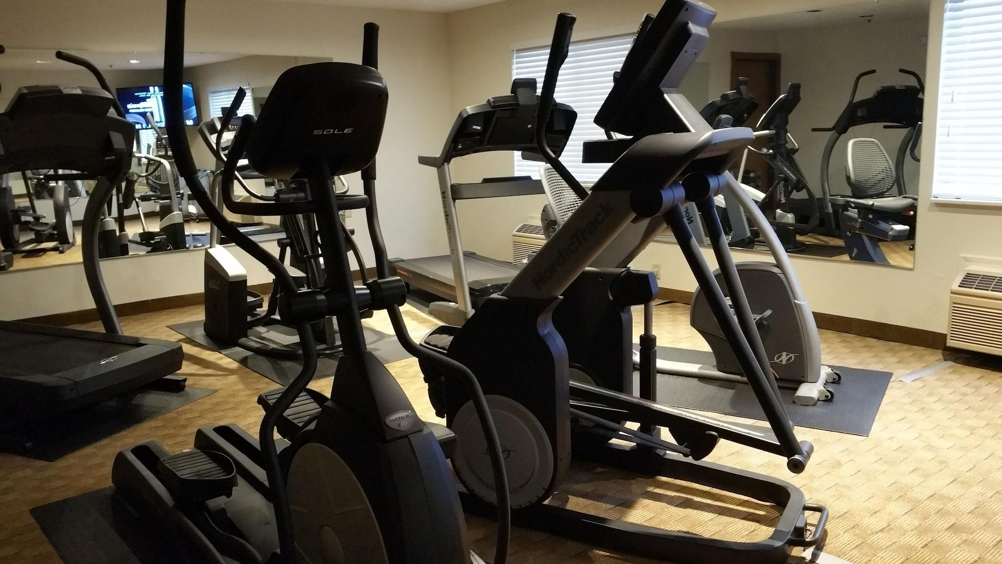 Gimnasio Baymont by Wyndham Tuscola