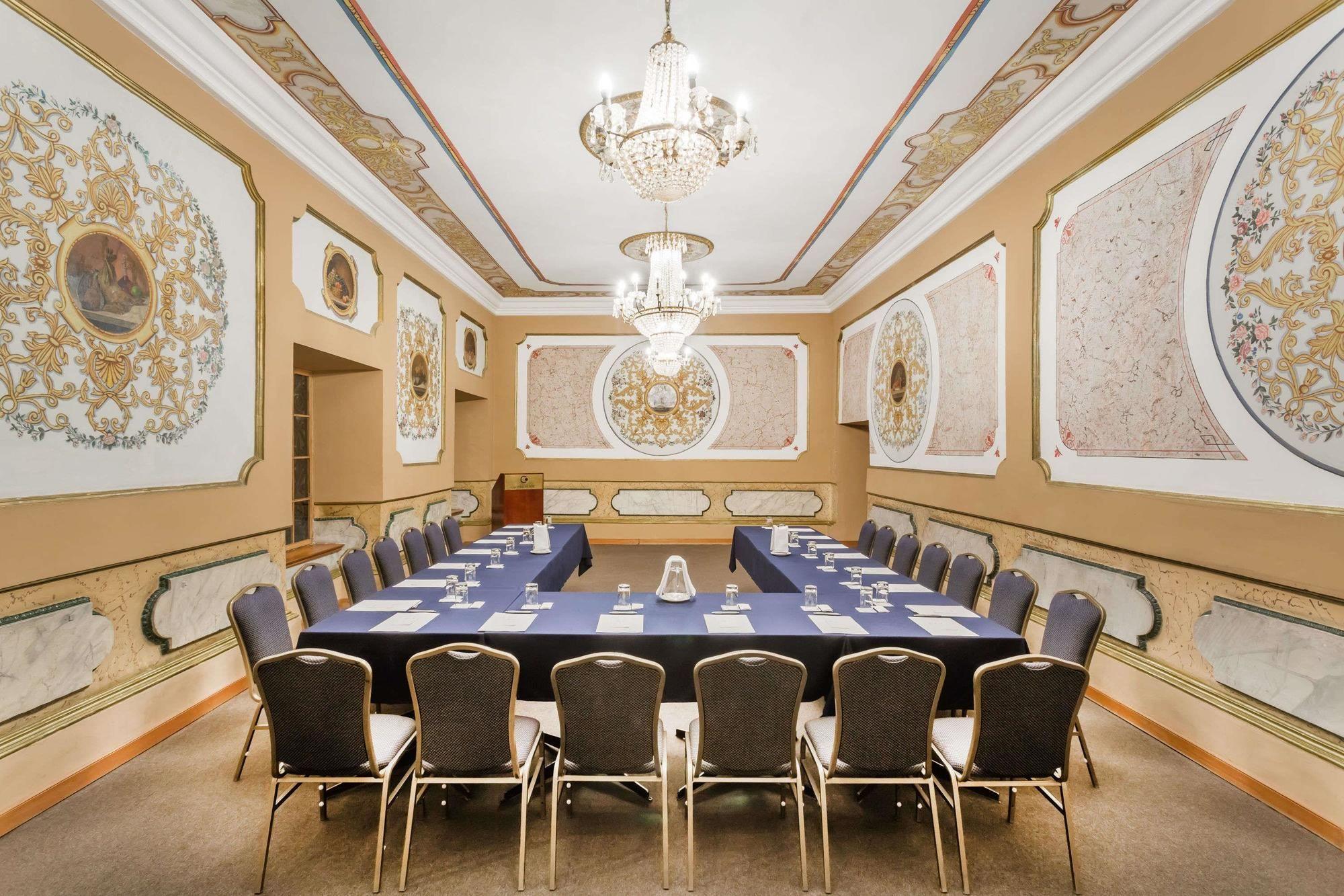 Sala de Reuniones Hotel Costa del Sol Wyndham Cusco