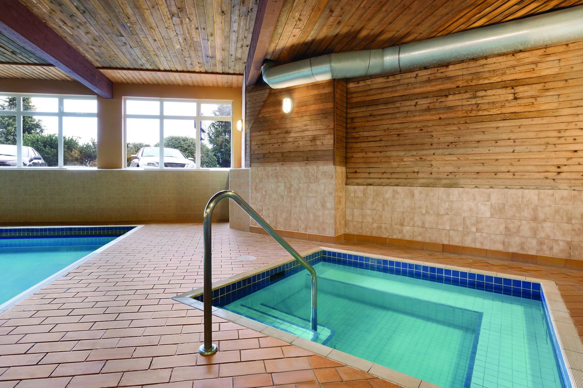 Spa Days Inn by Wyndham Nanaimo