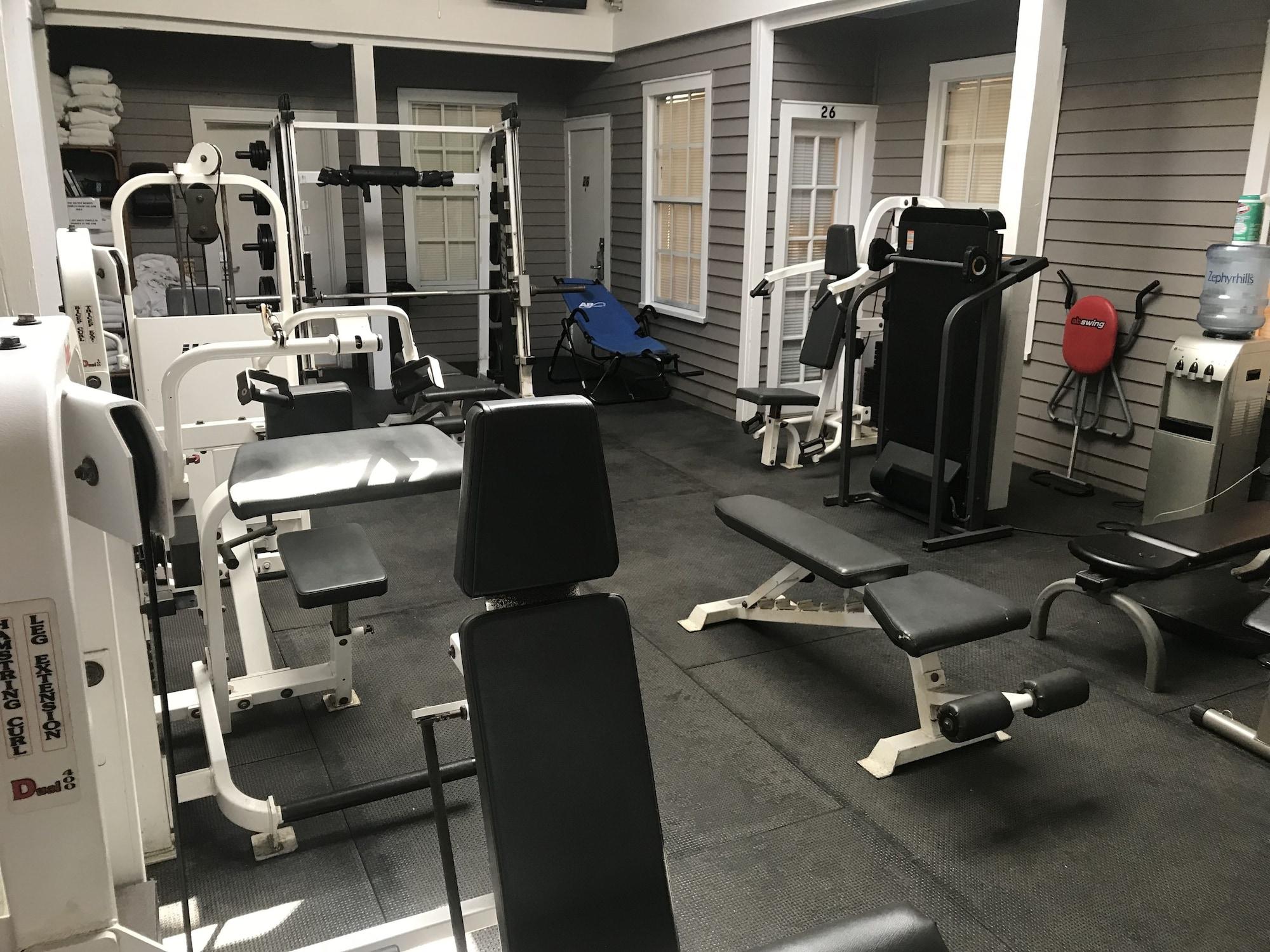 Gimnasio New Orleans House - Gay Men Adult Resort