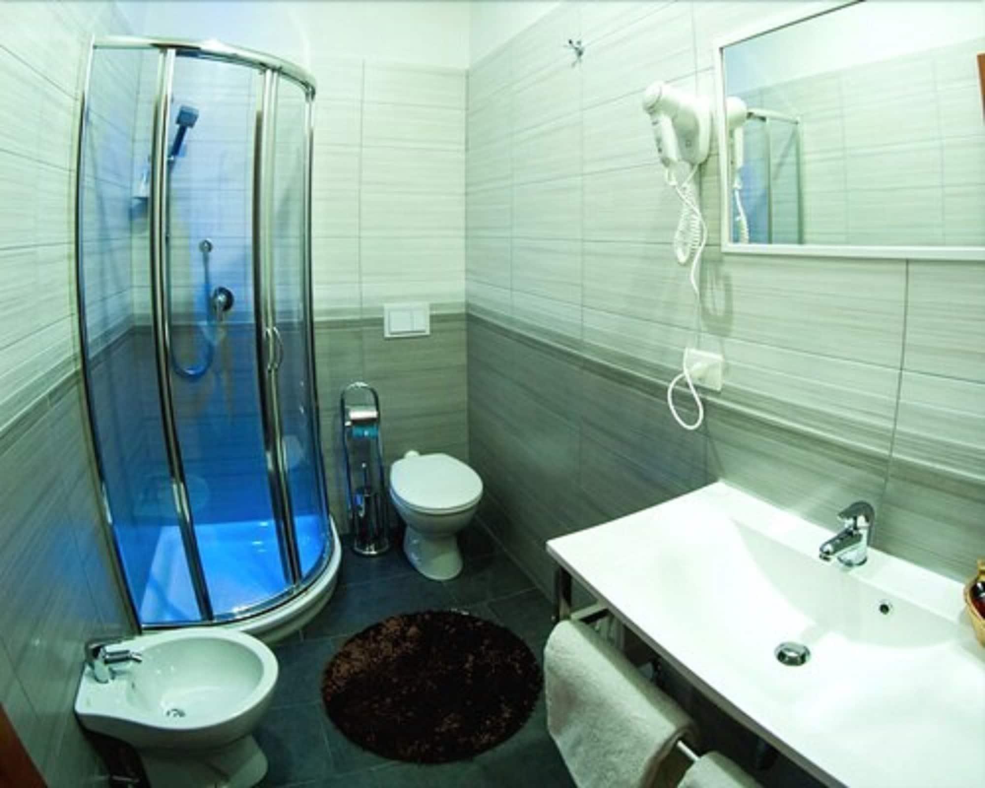 Equipamiento de Habitación The Night Guest House Sorrento