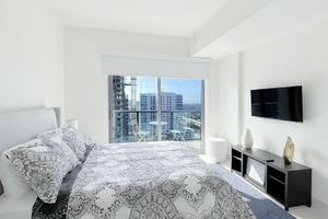 Alquiler Vacacional - New Luxury 1/1 BR Apartment in Brickell with Parking
