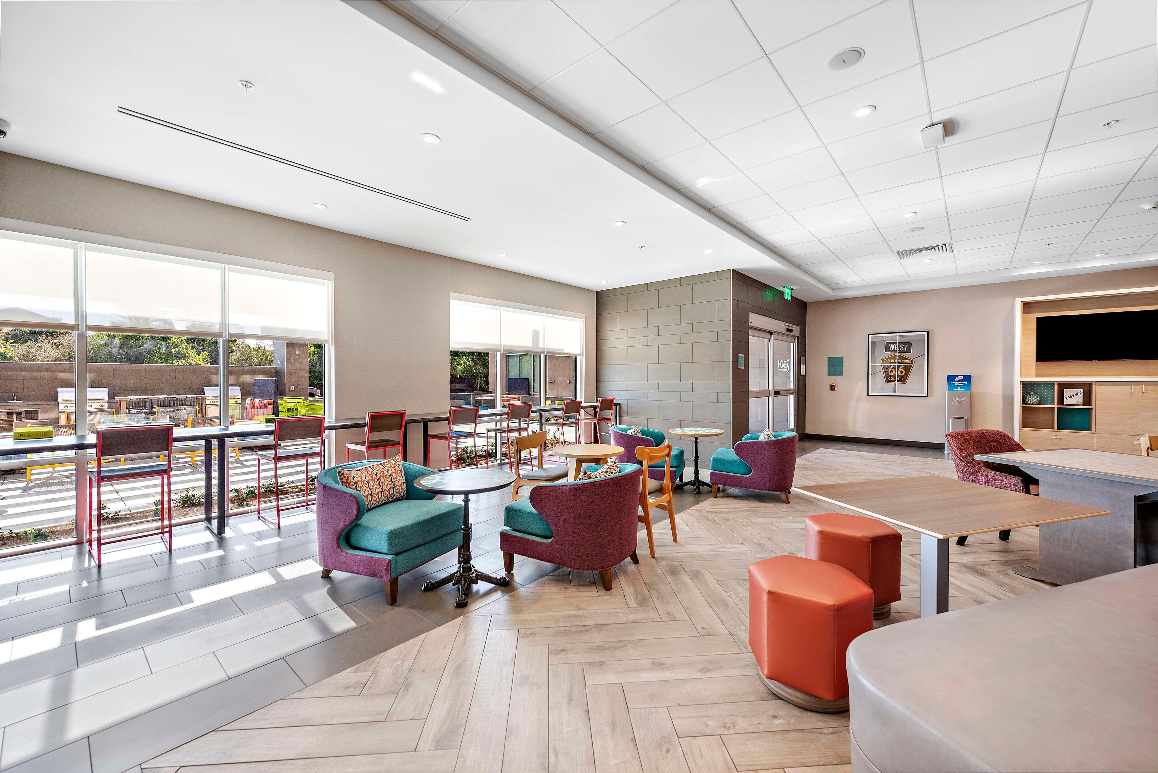 Vista Lobby Home2 Suites By Hilton San Bernardino
