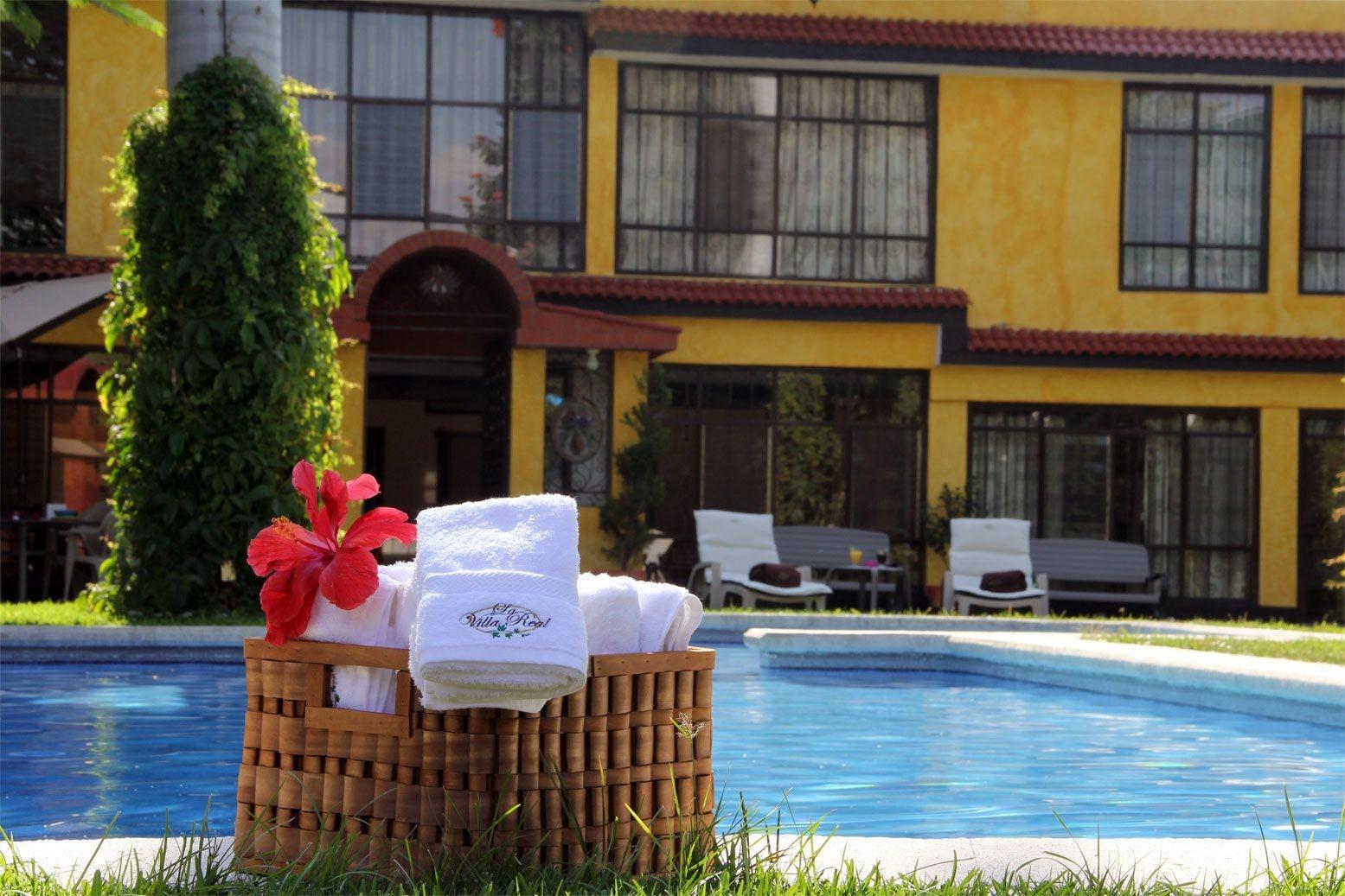 Vista Piscina Hotel La Villa Real