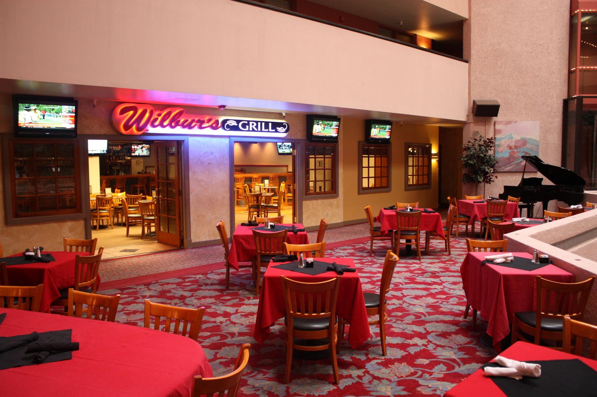 Bar/Salón Ramada by Wyndham Viscount Suites Tucson East