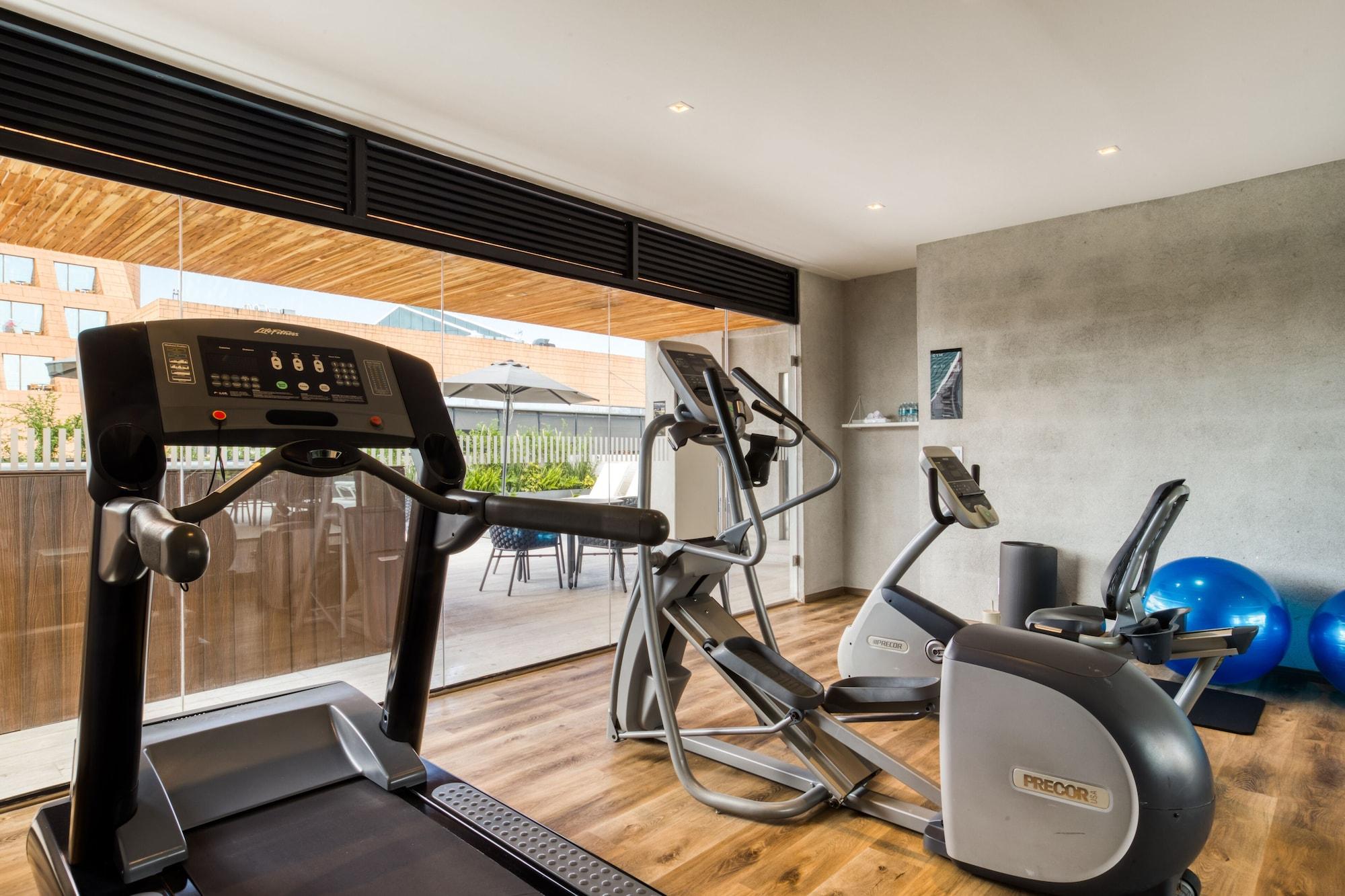 Gimnasio UTOPIC Palacio Polanco by ULIV