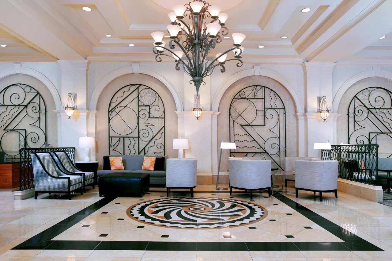 Vista Lobby Hilton Naples