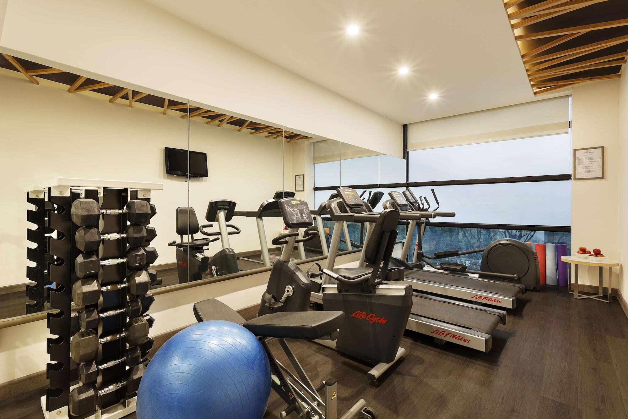 Gimnasio Sarovar Portico Outer Ring Road Bengaluru