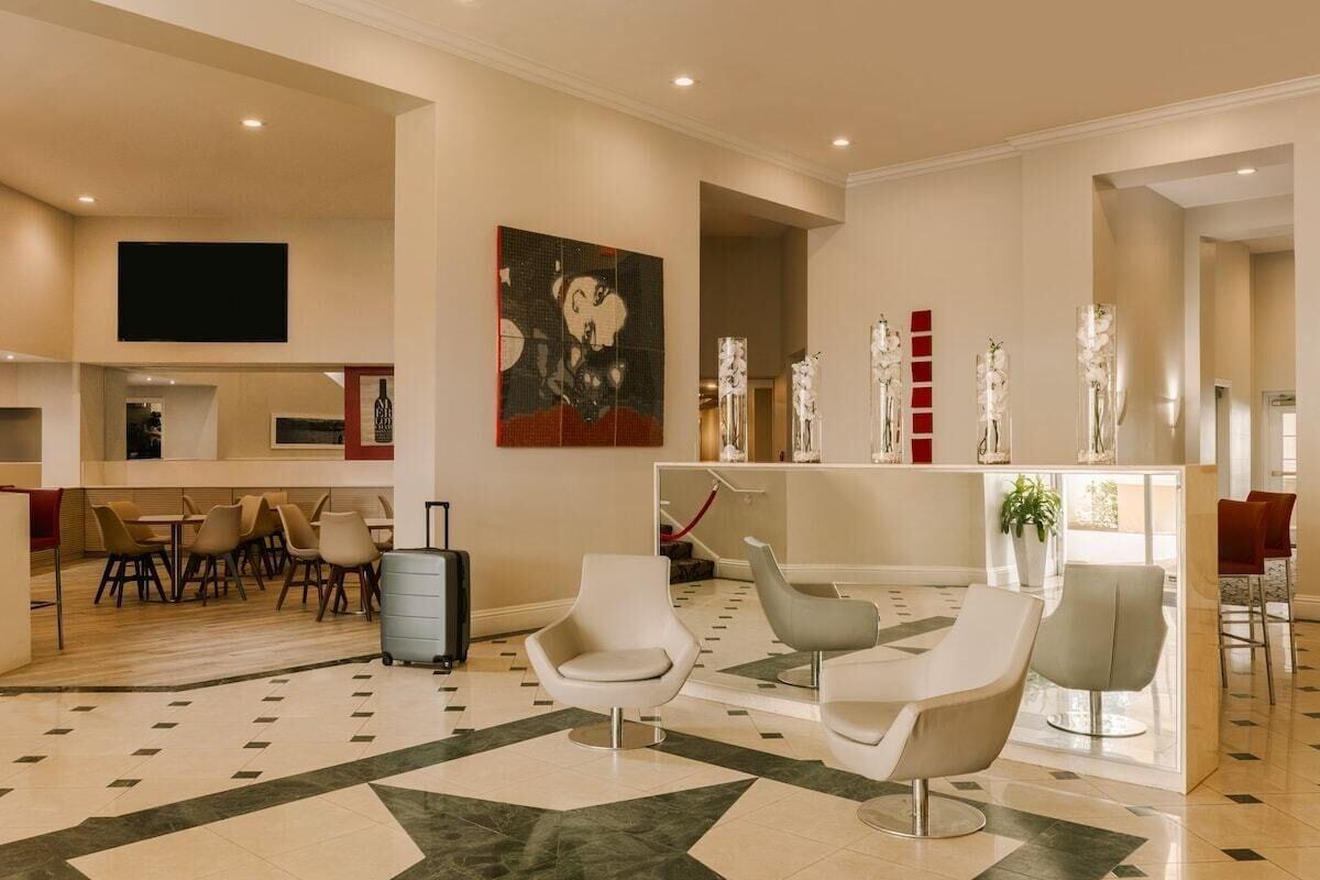 Vista Lobby The Point by Edge