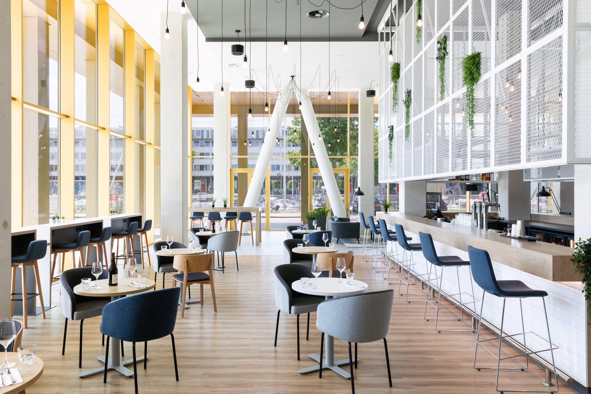 Restaurant Holiday Inn Express Amsterdam - North Riverside by IHG