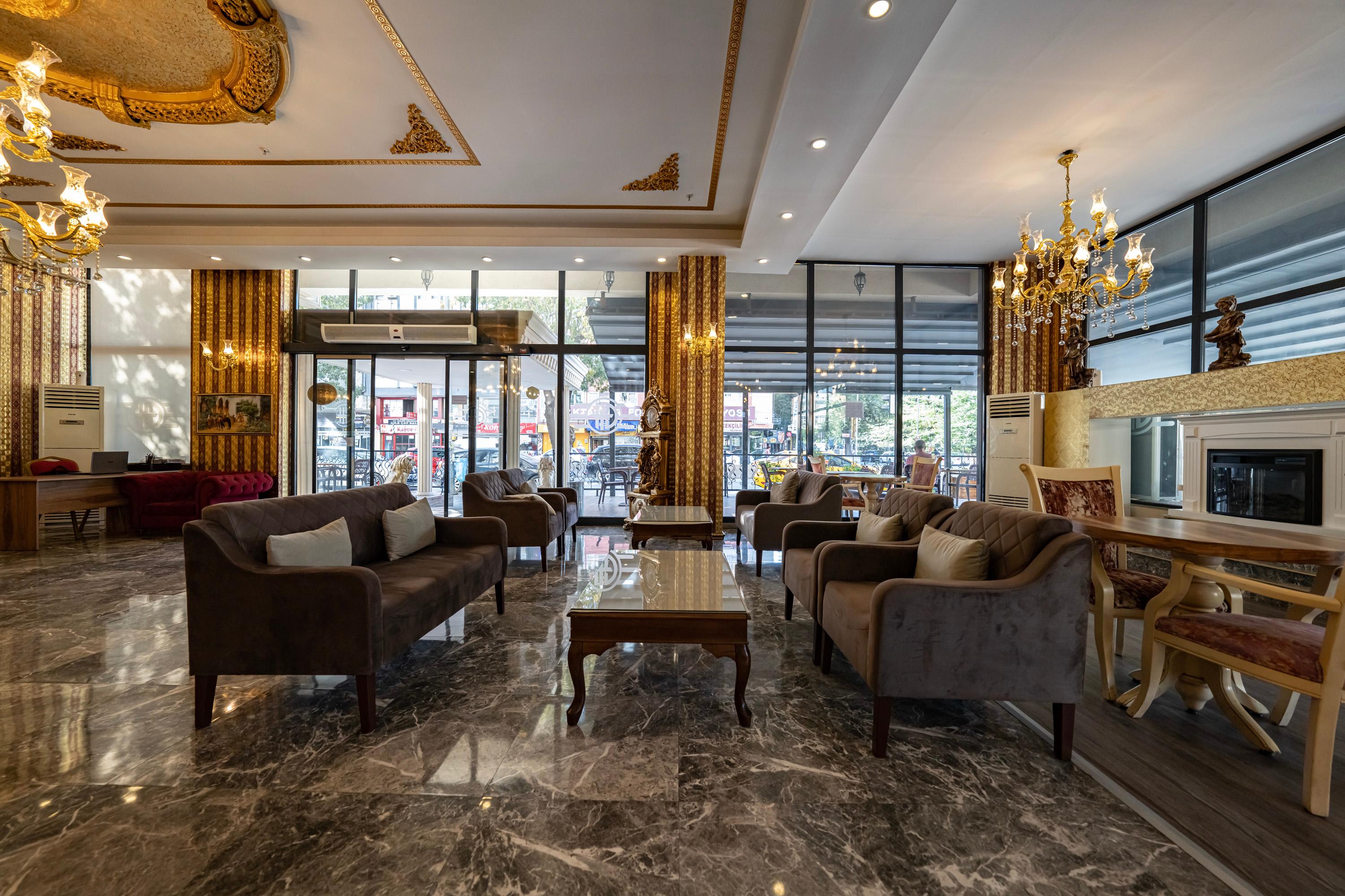 Vista Lobby Grand Hamit Hotel