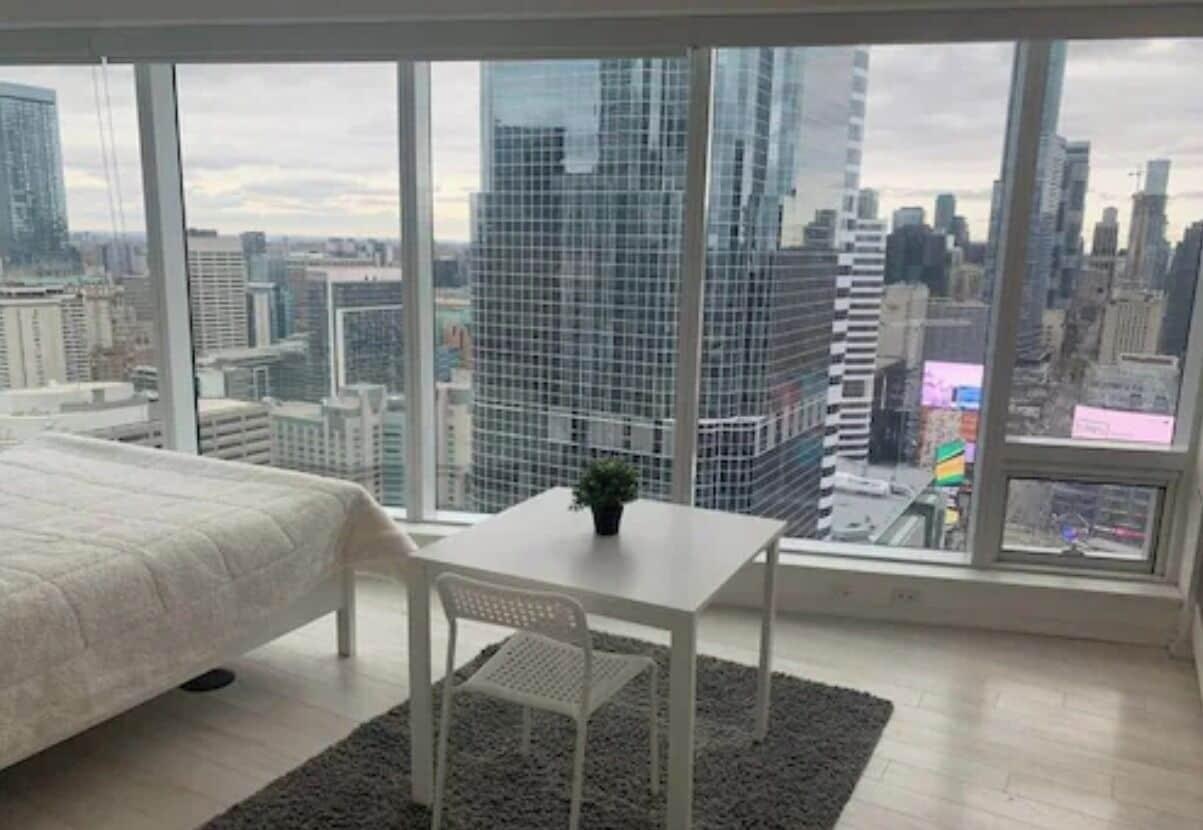 Habitación Waterfront Yonge Suites