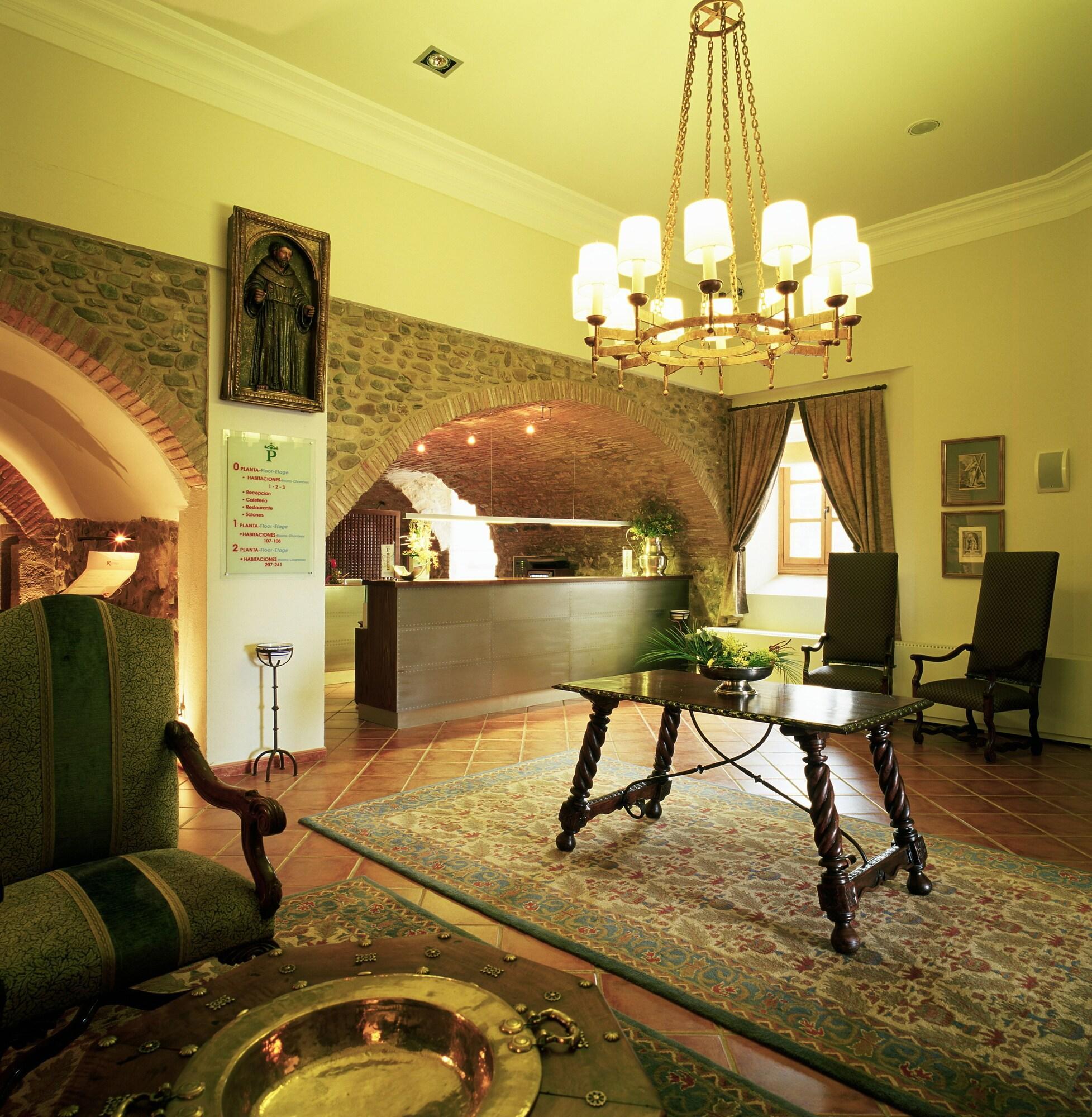 Vista Lobby Parador De Santo Domingo Bernardo De Fresneda 