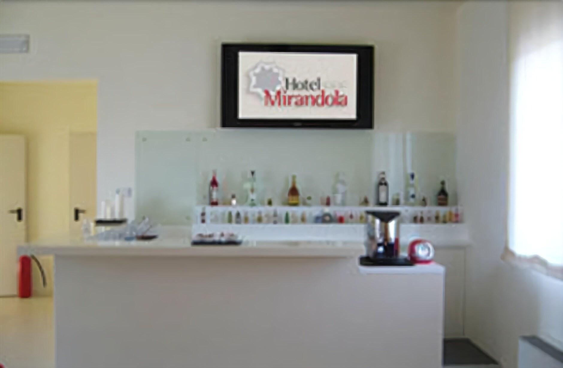 Bar/Salón Hotel Mirandola