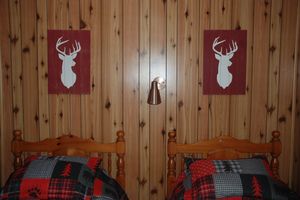 Alquiler Vacacional - Expansive waterfront property (with bunkie) on Sturgeon Lake