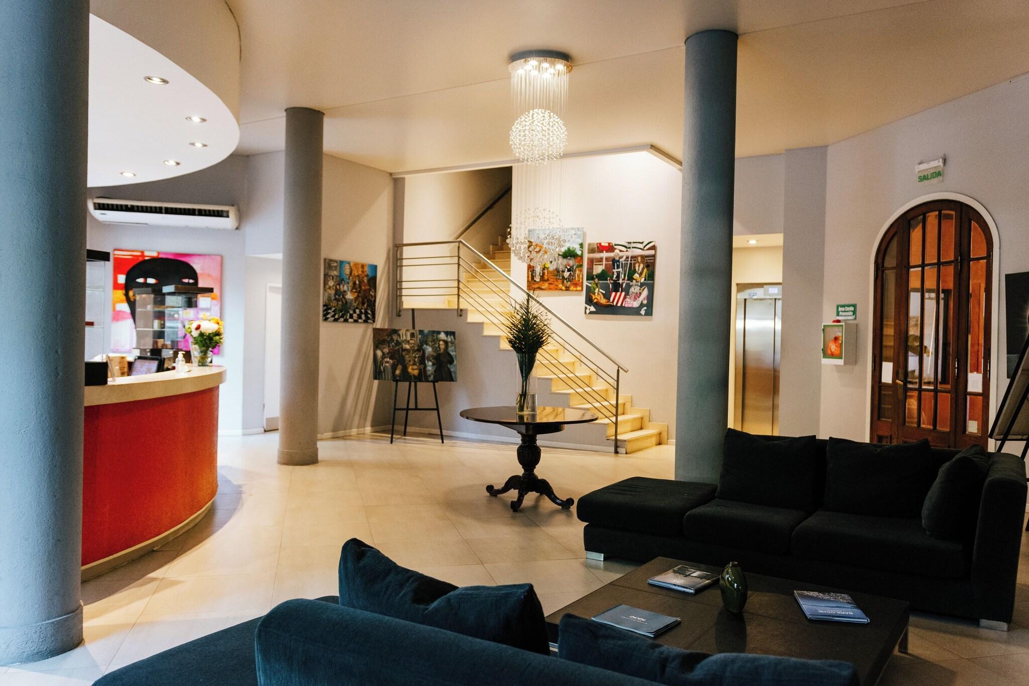 Vista Lobby Hotel Plaza Central Canning