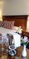 undefined - Hotel 4 estrellas con Desayuno