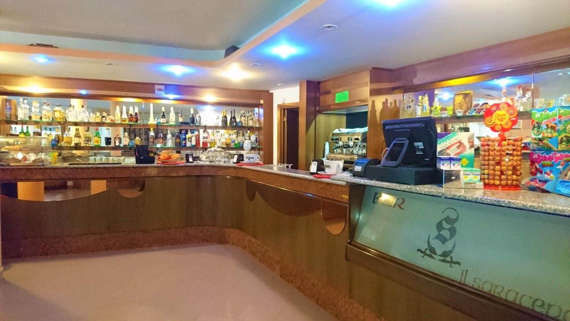 Bar/Salón Complesso Il Saraceno